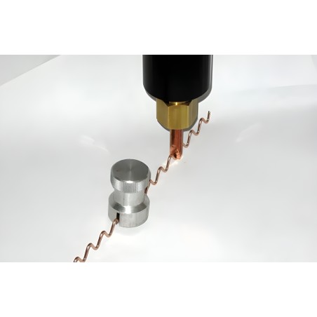 Supporto magnetico per il fissaggio del filo ondulato prima della saldatura