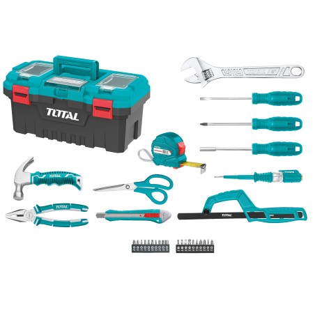 Caja de plástico con herramientas